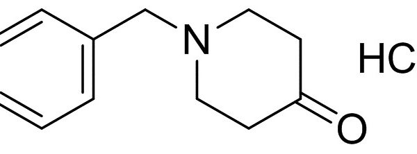 1-Benzylpiperidin-4-One Hydrochloride