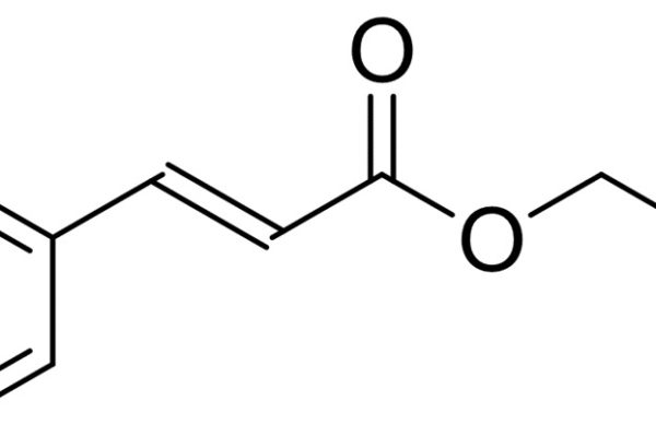 Isobutyl cinnamate